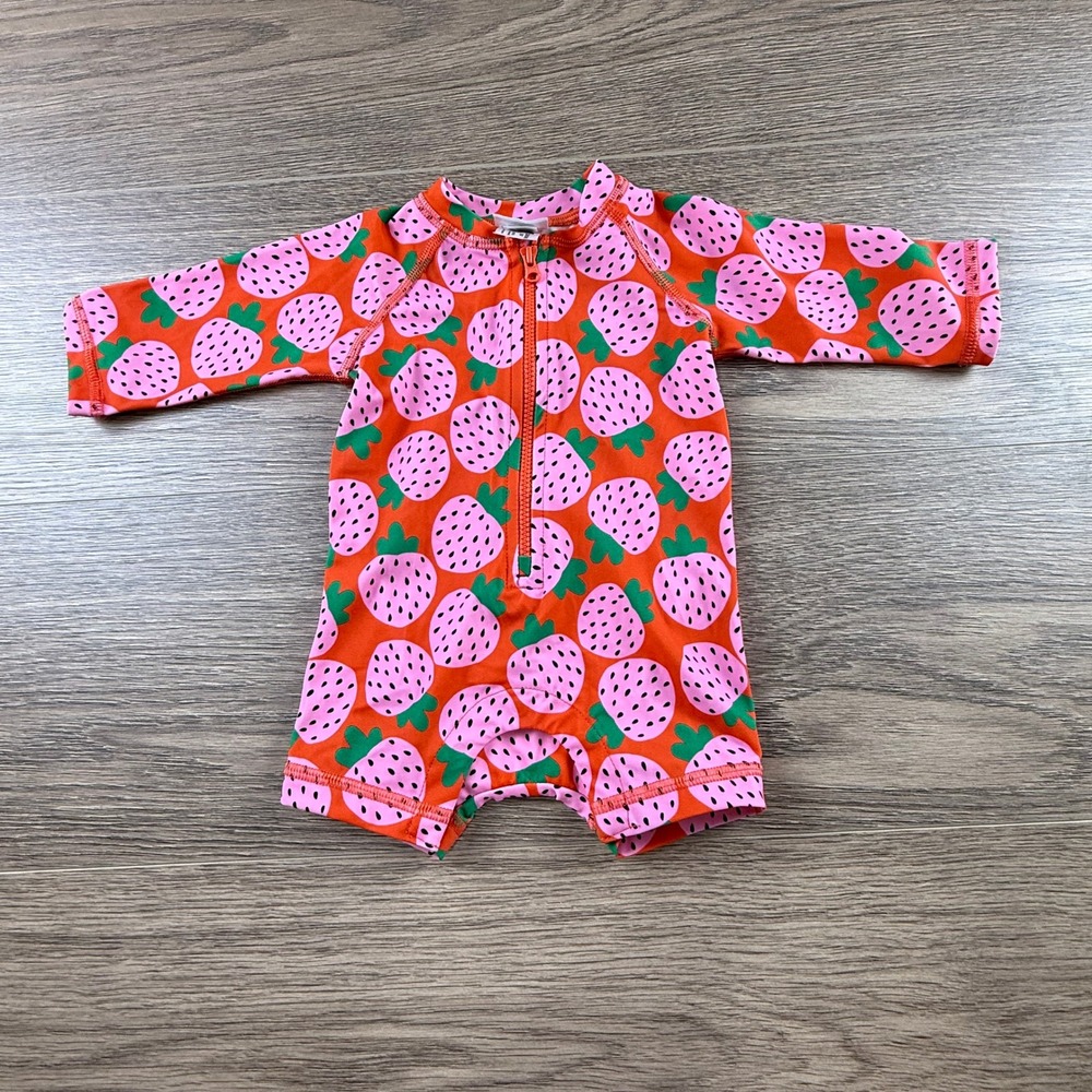 Hanna Andersson Baby Strawberry Print Long Sleeve Rash Guard Sun Suit 0-3 M Pink
